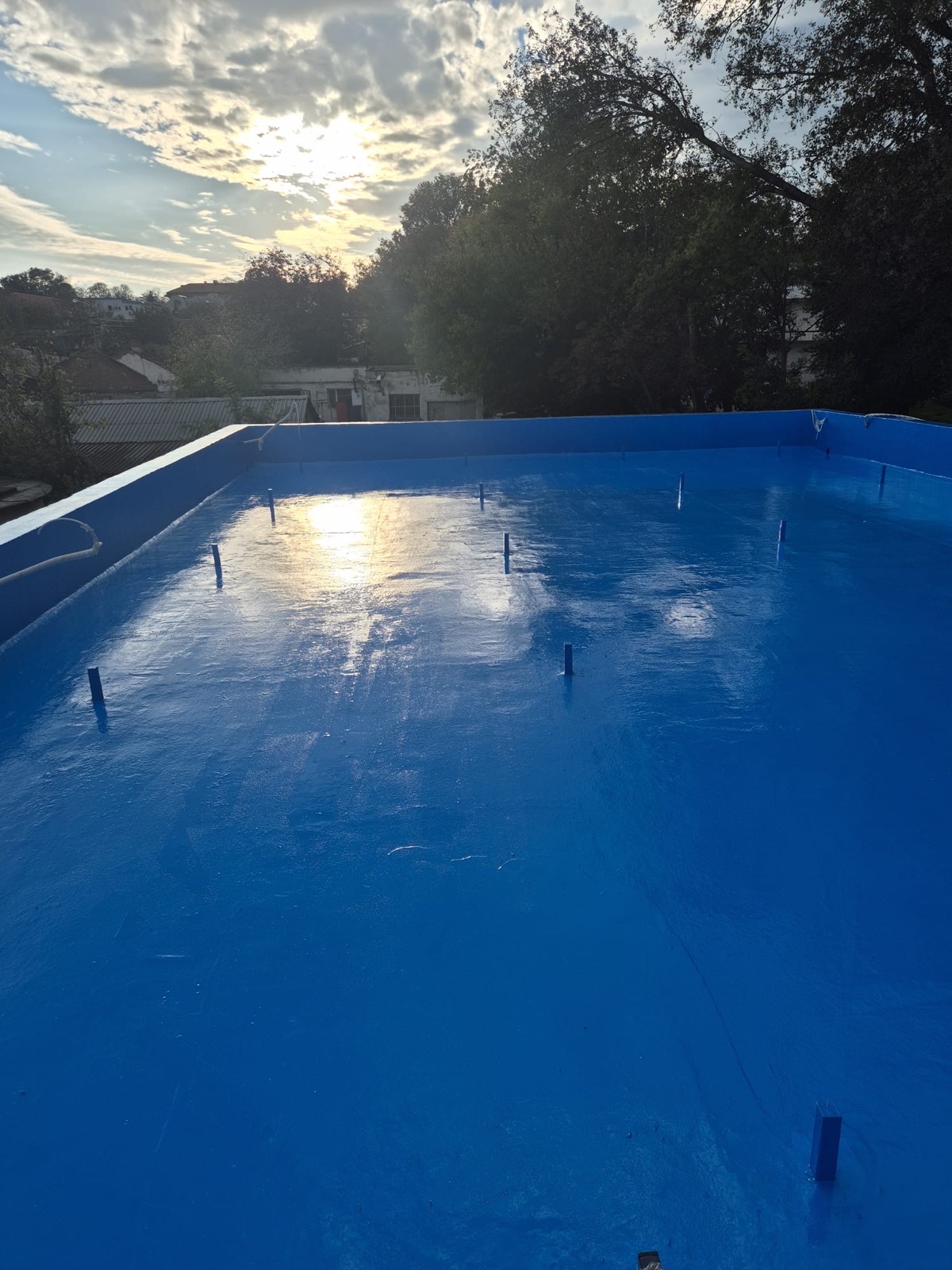 Cubierta azul con membrana poliuretánica armada